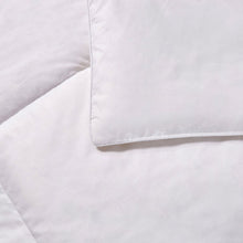 Hotel Grand White Goose Feather & Down Comforter_Twin