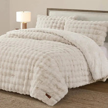 Frye Faux Fur Comforter 3-Piece Queen Set