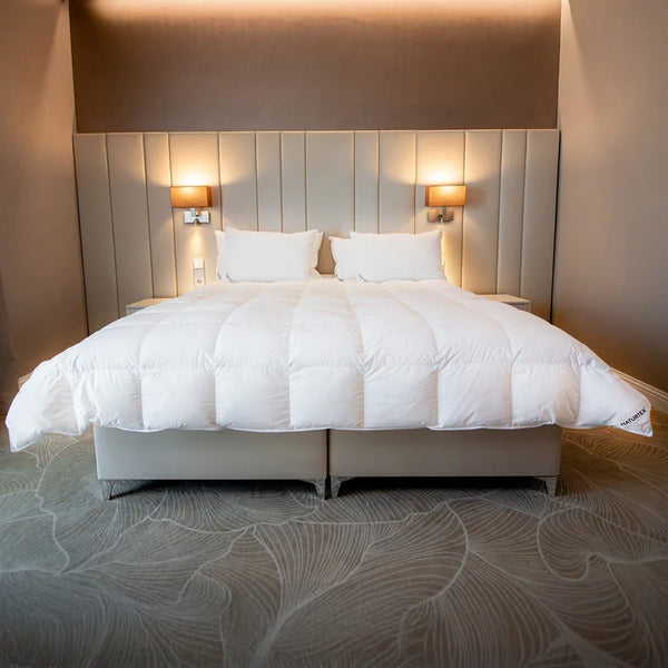 Naturtex Hotel Luxe Hungarian Goose Down Comforter- King