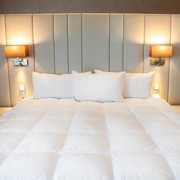 Naturtex Hotel Luxe Hungarian Goose Down Comforter- King