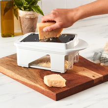 MIU 11-piece Vegetable Chopper & Slicer
