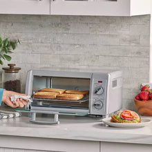 BLACK+DECKER 4 Slice Toaster Oven - Silver - TO1700SG