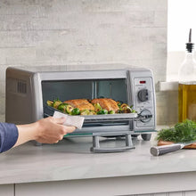 BLACK+DECKER 4 Slice Toaster Oven - Silver - TO1700SG