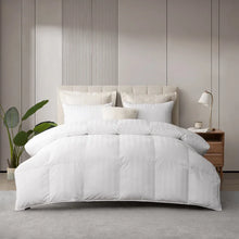 Hotel Grand White Down Comforter Twin