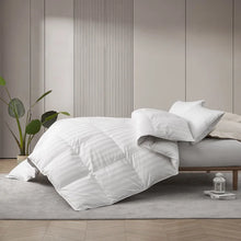 Hotel Grand White Down Comforter Twin