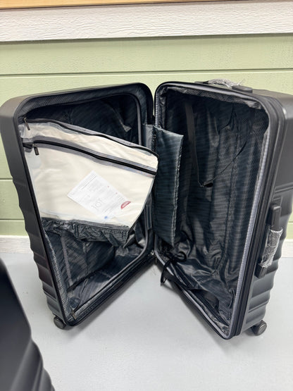 American Tourister Tranquil 3 Piece Luggage Set- retail $200