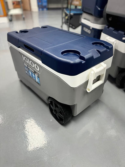 Igloo 90-quart Maxcold Latitude Flip and Tow Wheeled Cooler- Retail $90