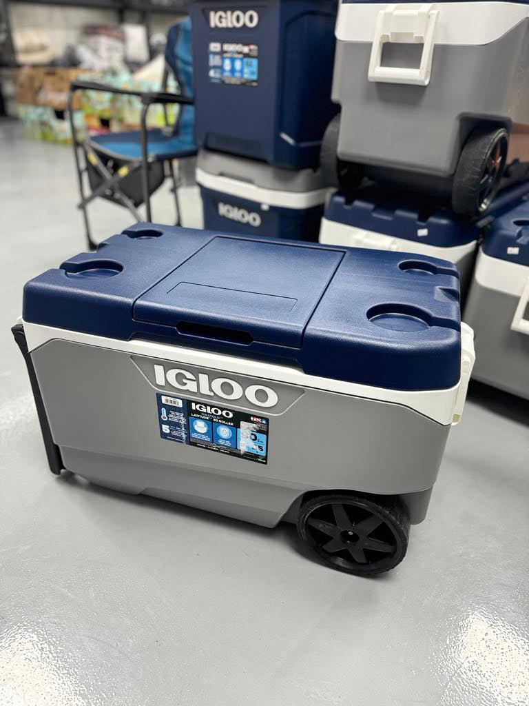 Igloo 90-quart Maxcold Latitude Flip and Tow Wheeled Cooler- Retail $90